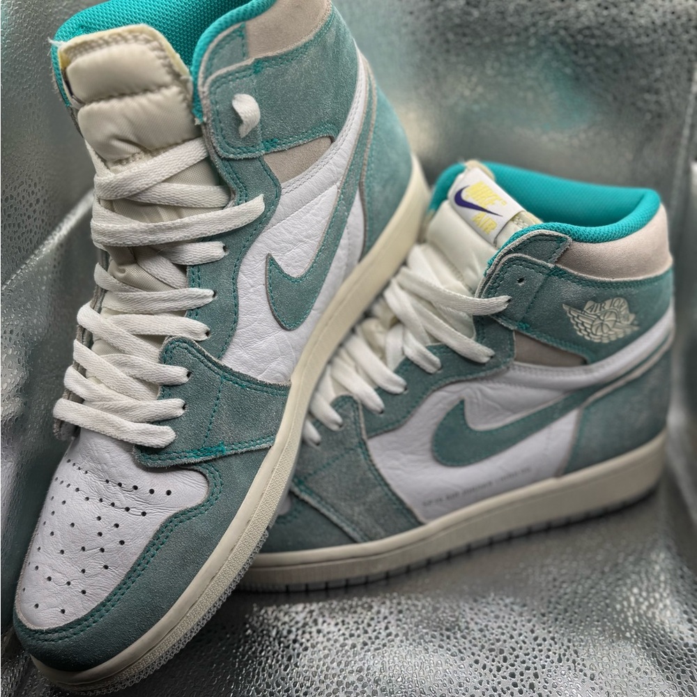 Jordans High Turbo Green (not reps!!)